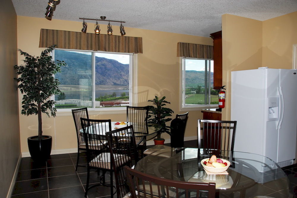Ciliegia Villa Osoyoos Exterior photo